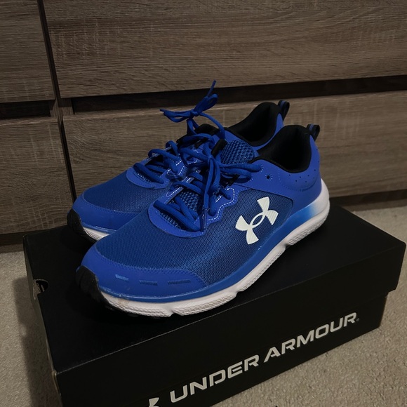 Under Armour Charged Assert 10 Blue Sneakers - Picture 1 of 3